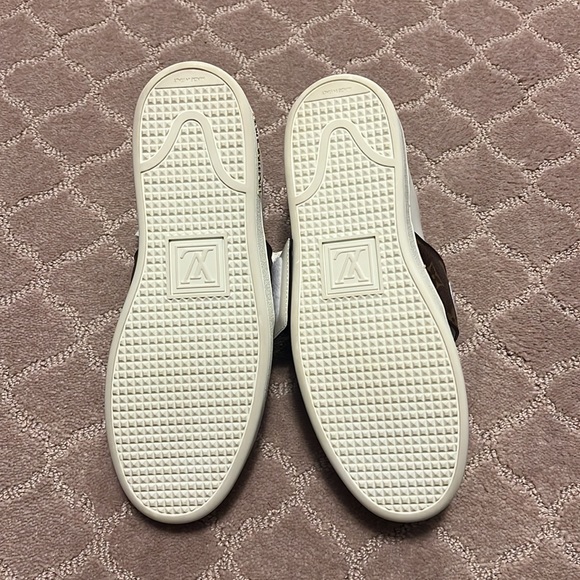 Louis Vuitton front row sneakers - Picture 3 of 3